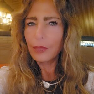 Meet your Posher, Ellyn